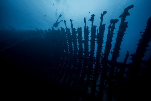 Orohena wreck_leica underwater photography_cale avant